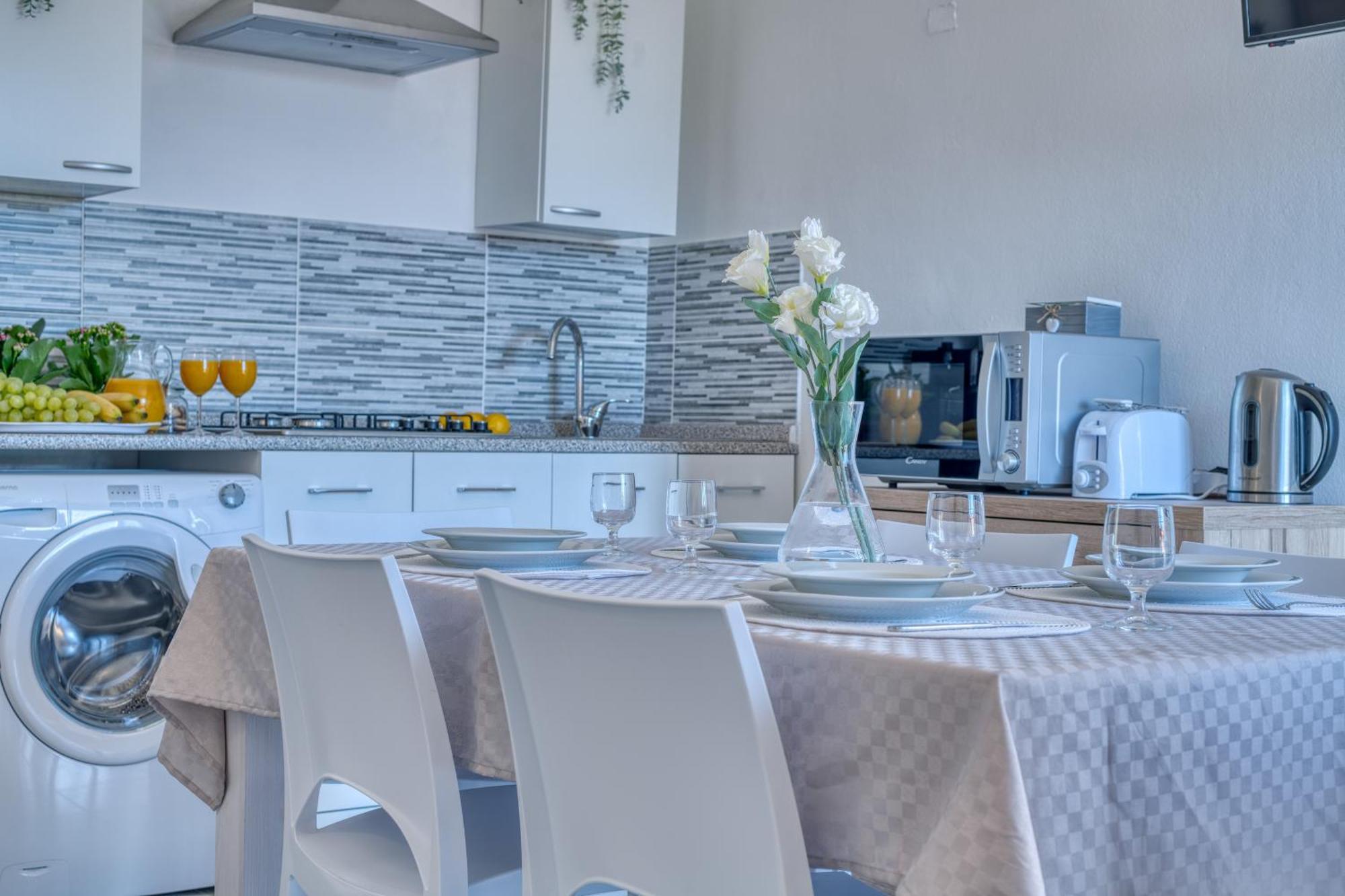 Izzhome Cozy Sunflowers Pula Εξωτερικό φωτογραφία